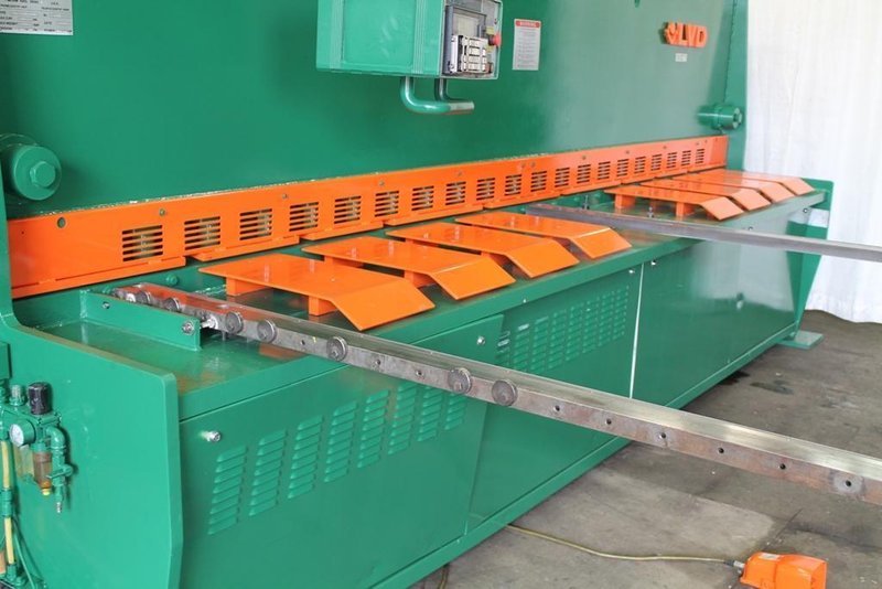 13' X 1/4" LVD HYDRAULIC POWER SQUARING SHEAR: STOCK #72114