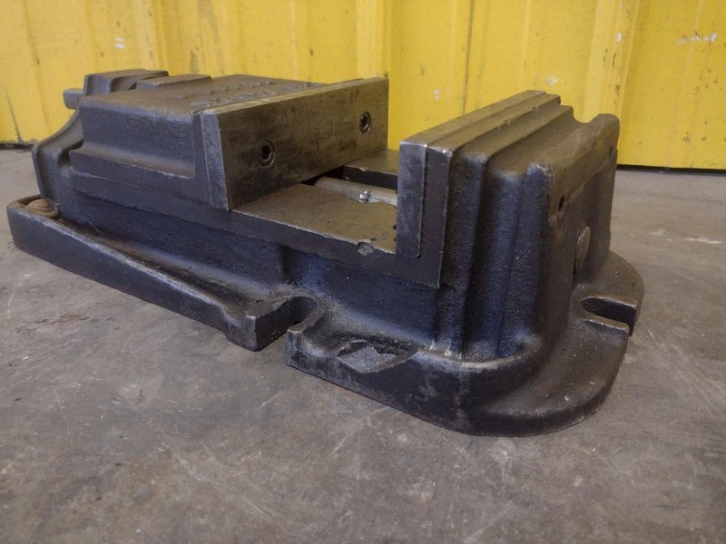 6&quot; LW TOLEDO MACHINE VISE: STOCK 17521