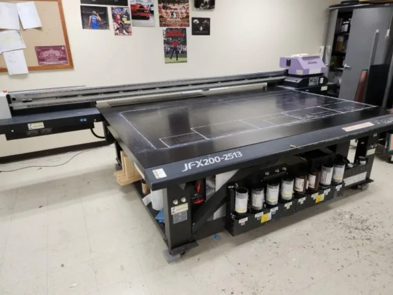 MIMAKI 8' X 4' PRINT SURFACE 2016 MIMAKI JFX 200-2513 INKJET PRINTER  -  JFX 200-2513