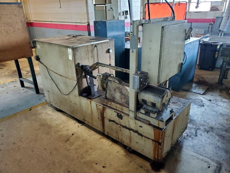 300 GALLON COOLANT TANK w/ 10 HP PUMP. STOCK # 0850323.