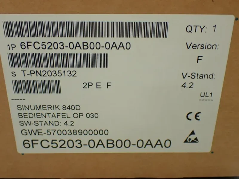 SIEMENS SINUMERIK SLIMLINE OPERATOR PANEL, FACTORY SEALED  -  6FC5203-0AB00-0AA0