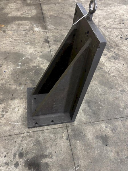(2) 18&quot; X 18&quot; X 36&quot; X ANGLE PLATES:YOBRO #24037