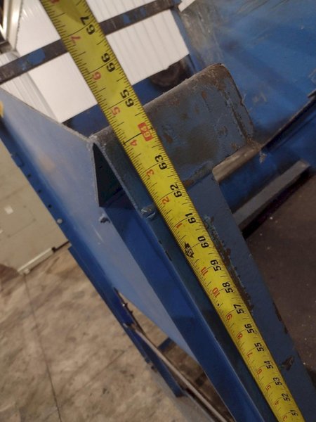 GRAVITY BIN / HOPPER DUMP OUT FEEDER STAND: YOBRO #25387