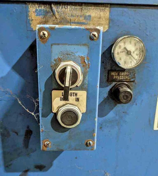 Feeder, Grip, Red Bud, 72" Wide