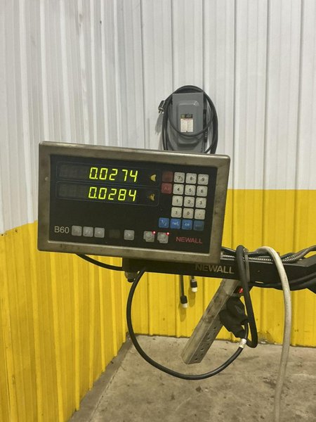1.5 HP BRIDGEPORT VERTICAL MILL W/ POWER FEED: YOBRO #26042