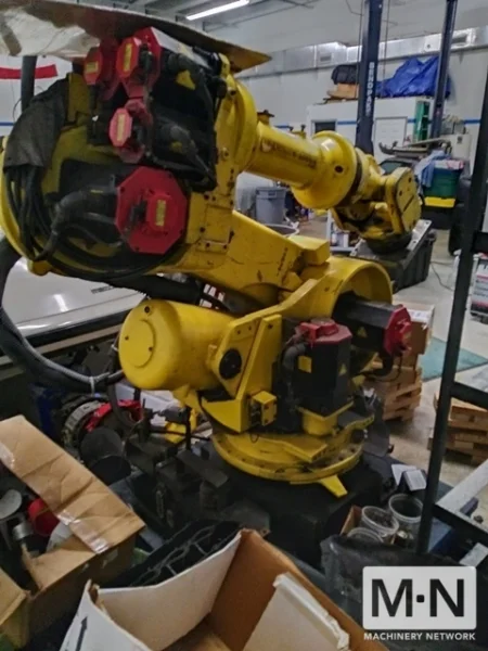 6 AXIS FANUC MODEL R-2000iA-200F ROBOT MFG 2003