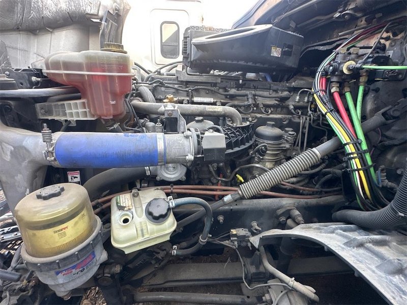 2019 Freightliner Cascadia 1FUJHHDR5KLKM7237