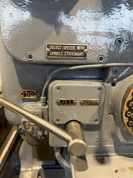 2.5" DEVLIEG 2B-36 SPIRAMATIC HORIZONTAL BORING MILL W/ TOOLING. STOCK # 0881425