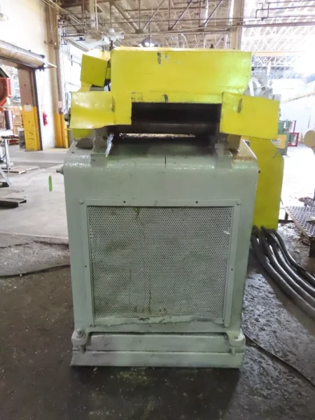 4,000 LB X 18" LITTELL CC40 COIL CRADLE STRAIGHTENER. STOCK # 0218926