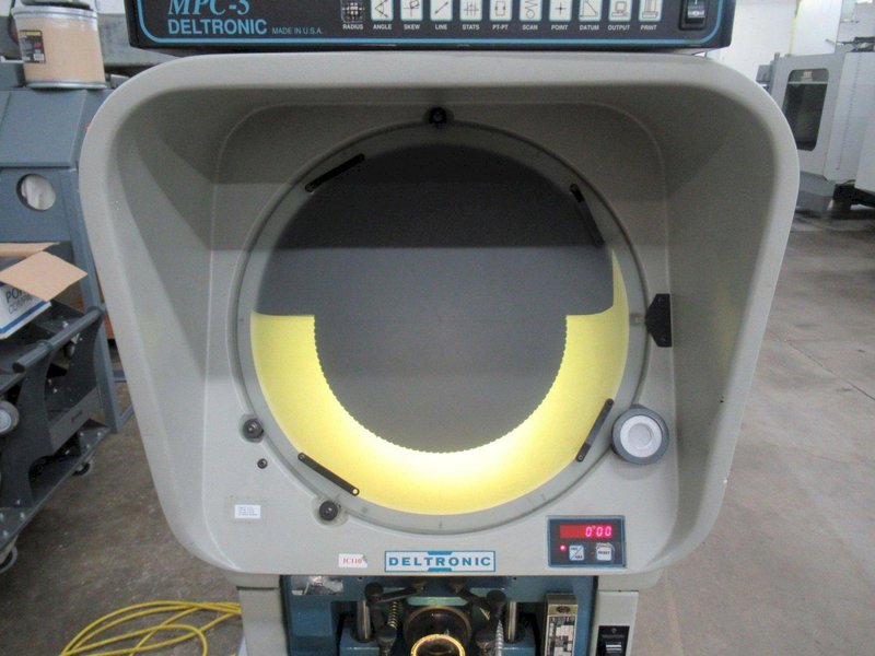 Deltronic DH14-MPC4 14" Optical Comparator with MPC-5 2-Axis Readout, Surface and Profile Illumination