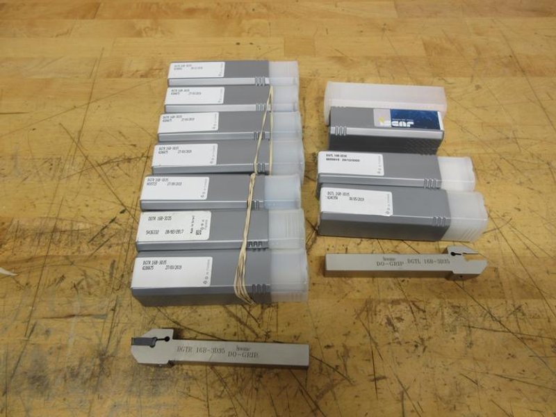 Iscar 5/8" Inserted Part Off Tool Holders (7) *New* DGTR 16B-3D35 with (1) Slightly Used, (3) *New* DGTL 16B-3D35- Auction Item