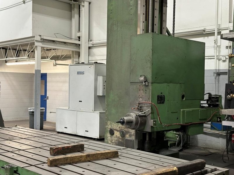 Giddings &amp; Lewis 6&quot; Model H6T CNC Table Type Boring Mill Year: 1991