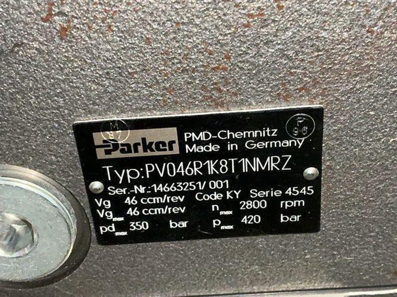 PARKER AXIAL PISTON PUMP W/VALVE  -  PV046R1K8T1NMRZ