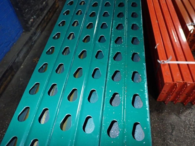 42" X 252" PALLET RACKING LOT  -  TEAR DROP