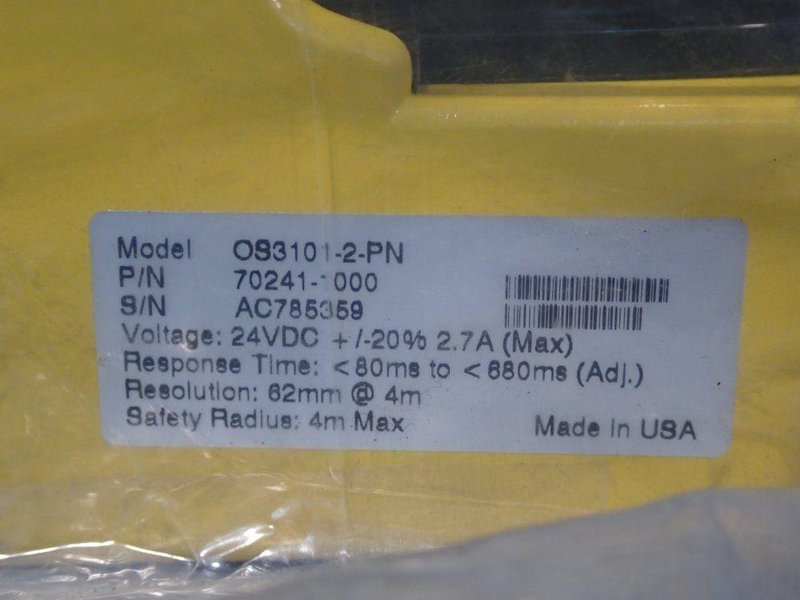 OMRON 20 WATTS SAFETY LASER SENSOR  -  OS3101-2-PN