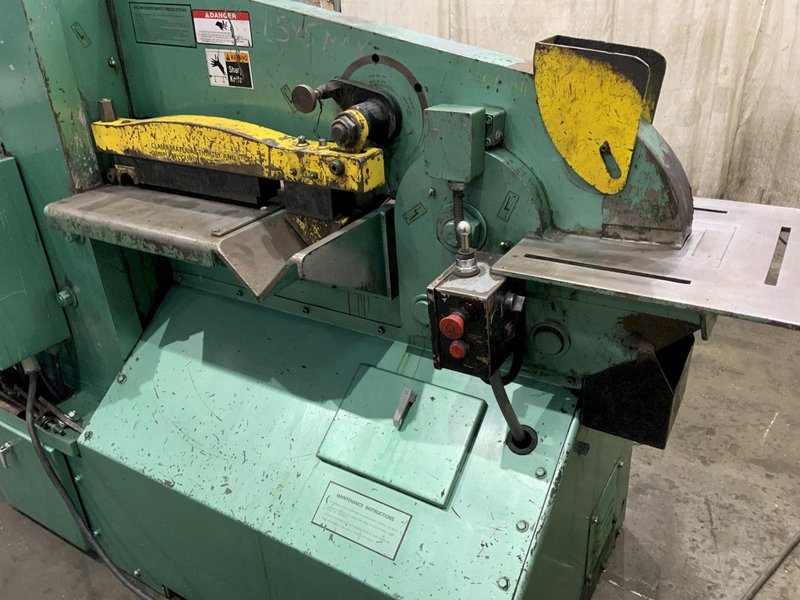 110 TON PIRANHA MODEL # PII 110 HYDRAULIC IRONWORKER: STOCK #80727