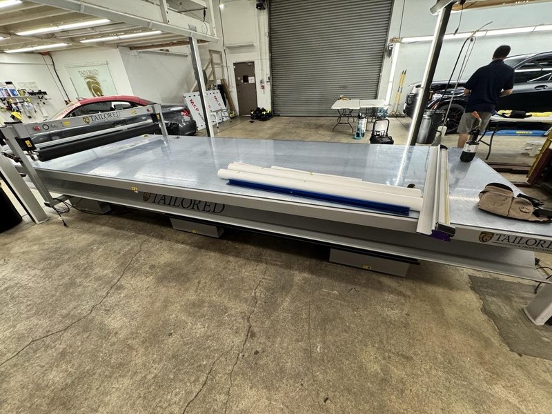 ROLLSROLLER 540/170 Premium Flatbed Applicator, 2021 – 64″ Wide LED Laminating Table, 1290 SQ FT/HR Output