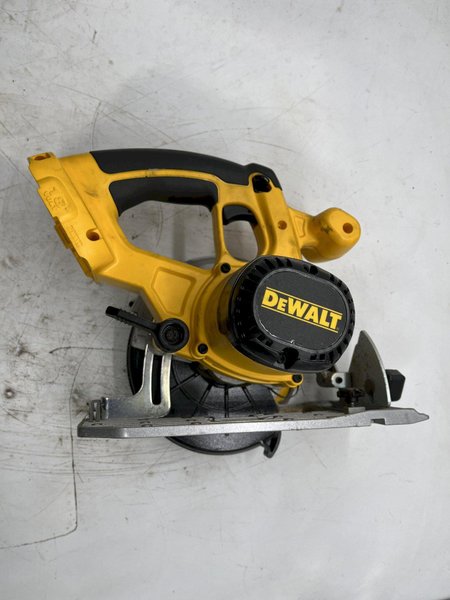 18V DEWALT DC390 CORDLESS CIRCULAR SAW  STOCK #16018