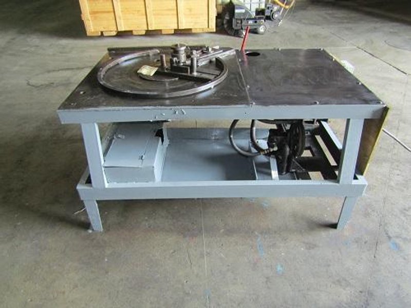 CUSTOM HYDRAULIC TABLE BENDER FOR BAR TUBE &amp; FLAT BAR