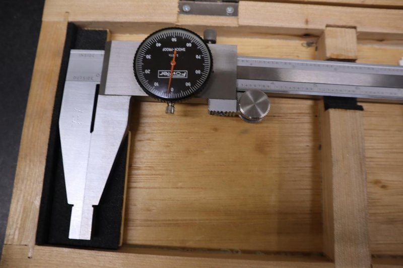 Dial and Verneer Calipers (4), Mitutoyo 12", Fowler 24", Fowler 40", Starrett 24"- Auction Item
