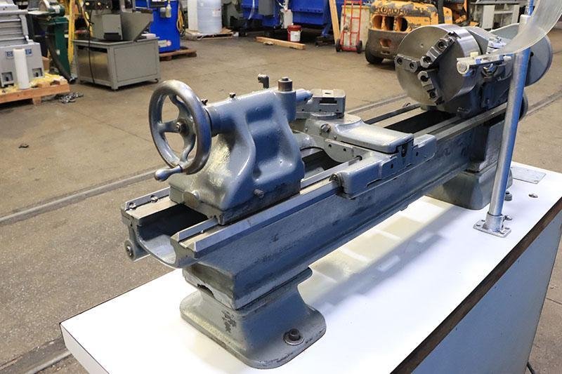11" x 24" SOUTH BEND PRECISION LATHE, MODEL 184-AB
