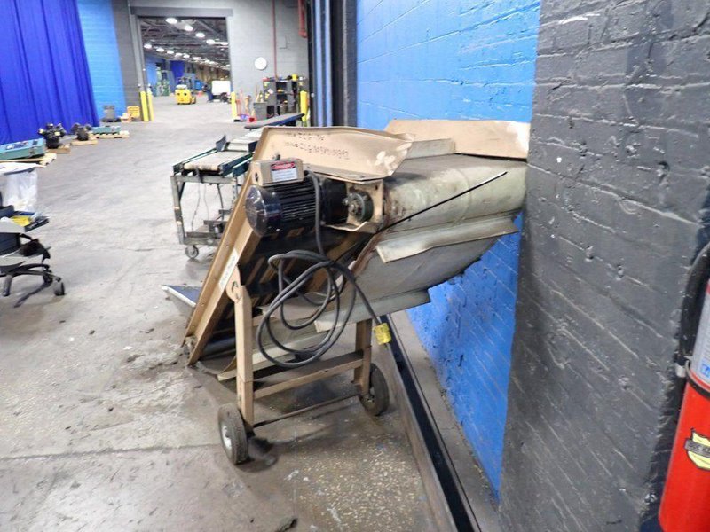 PLASTICS 93" X 18" INCLINE BELT CONVEYOR  -  ICG-186