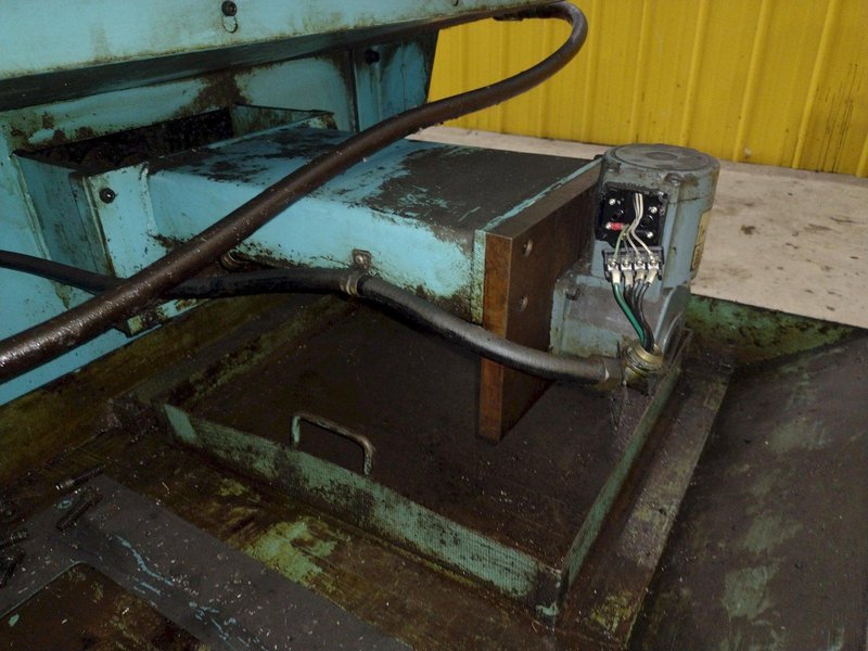 KIRA MODEL #KN30VE ELITE DUAL PALLET CNC VERTICAL MACHINING CENTER: YOBRO #24010