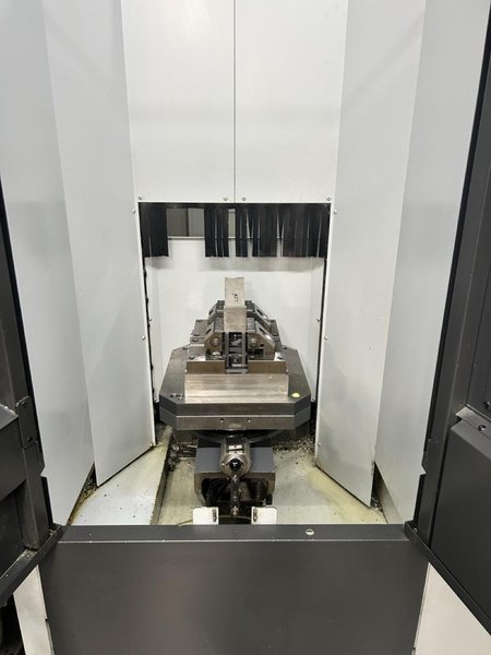 Mori Seiki NMV 5000 DCG, 2010 – 5 Axis, Spindle Probe, Coolant Thru Spindle