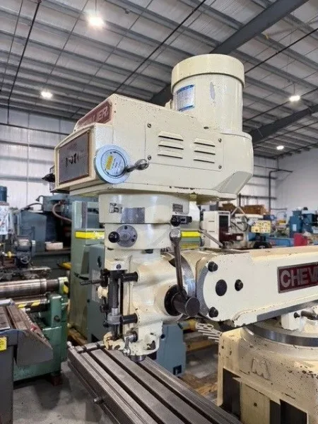 CHEVALIER KM-3VS Vertical Milling Machine 3 H.P. #7402