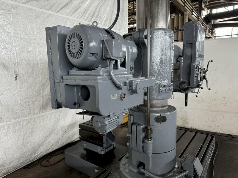 5&#039; X 17&quot; CARLTON 3A RADIAL ARM DRILL. STOCK # 0893424