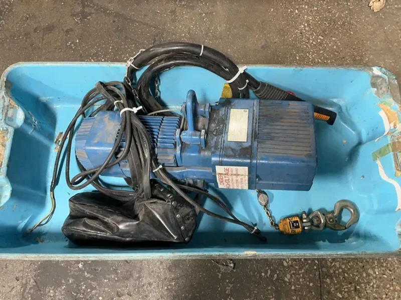 DEMAG CRANES &amp; COMPONENTS 550 LBS ELECTRIC HOIST  -  DKUN 2-250 V2 F4