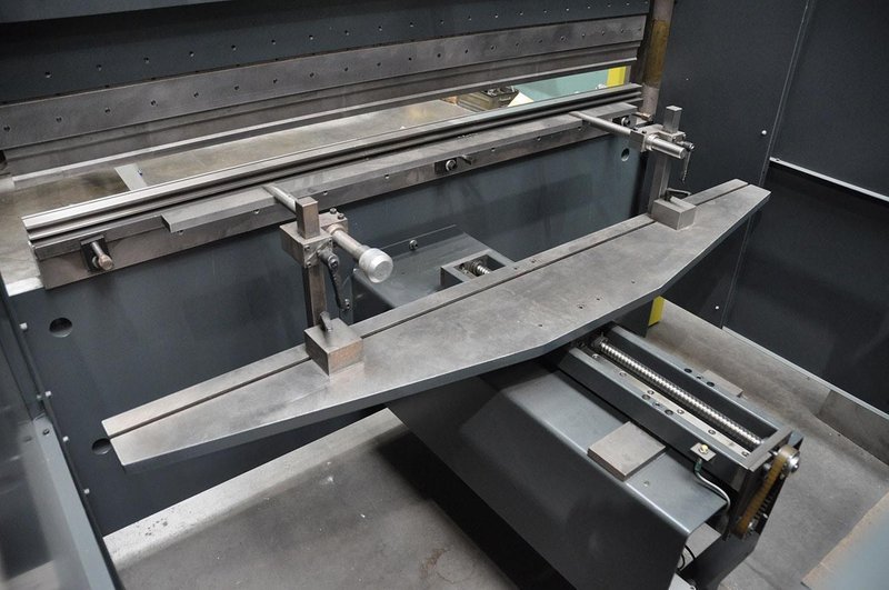 Safan - E-brake SMK 40 ton x 2050 mm CNC