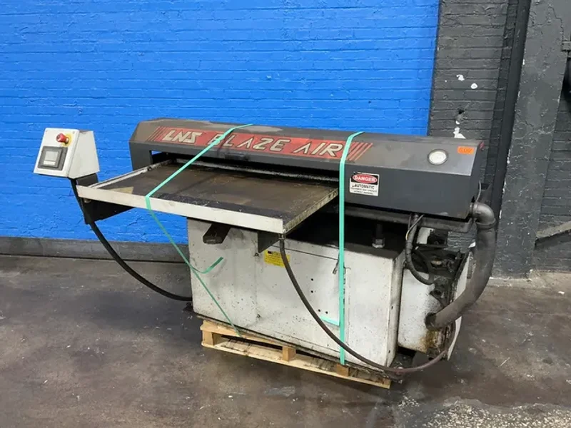 LNS 24” X 40 BAR FEEDER  -  8104