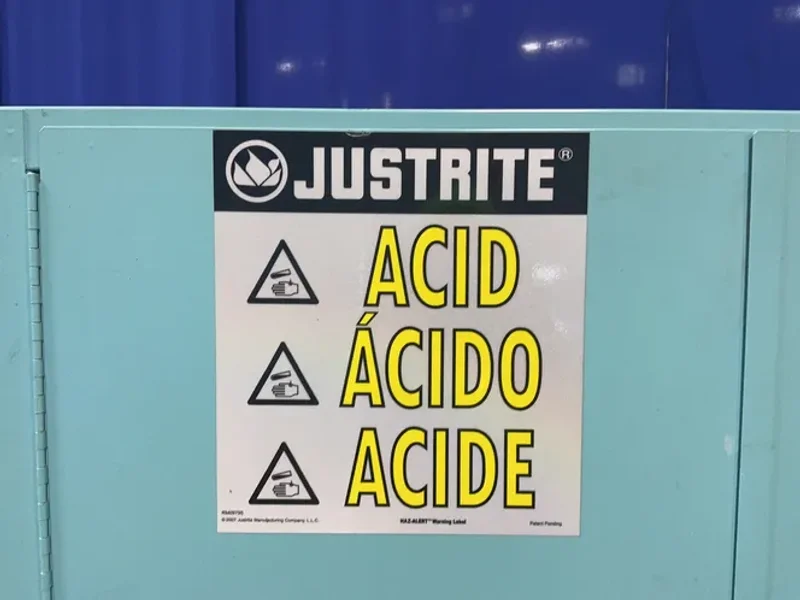 JUSTRITE 2 @ 30 GAL ACID &amp; CORROSIVE STORAGE CABINET  -  899062
