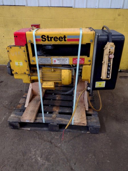 5 TON STREET CRANE MODEL #ZX34 POWERED CABLE HOIST: STOCK #17928