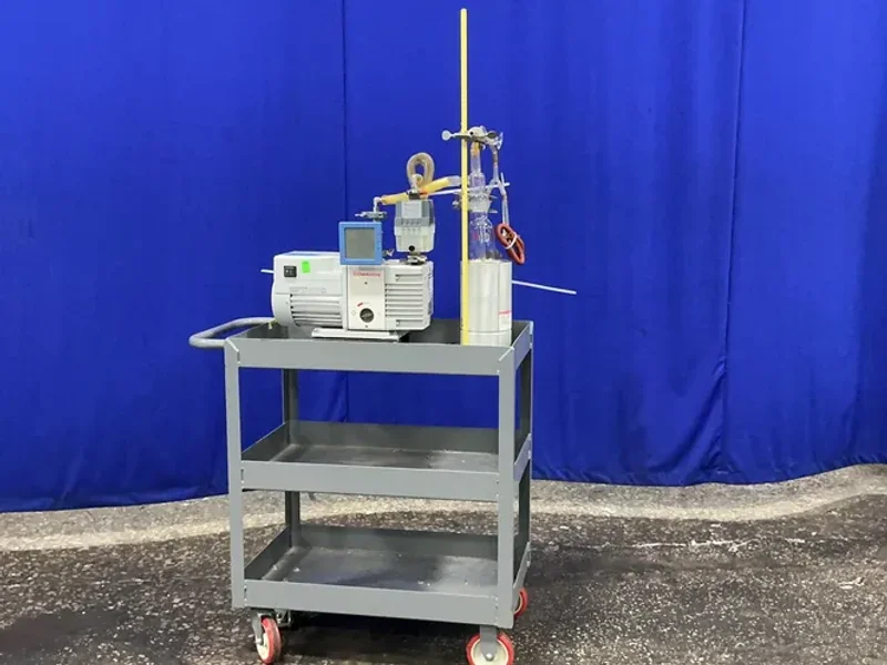 EDWARDS ROTARY VANE DUAL-STAGE VACUUM PUMP  -  RV3