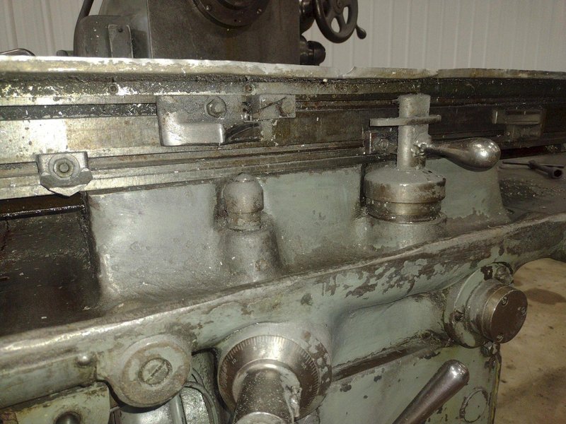 3 HP CINCINNATI MODEL 1-18 PLAIN HORIZONTAL MILLING MACHINE: STOCK #21031