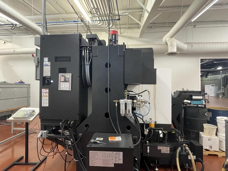 Hyundai WIA F400 VMC, 2017 – TSC, High Pressure Coolant, Rigid Tapping