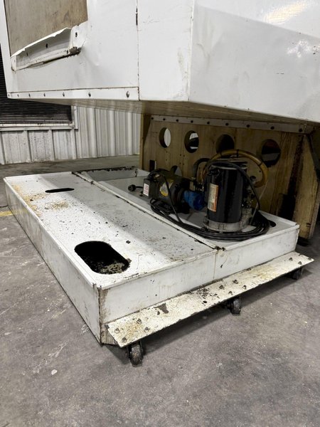 HAAS VF-10 VERTICAL MACHINING CENTER. STOCK # 0325526