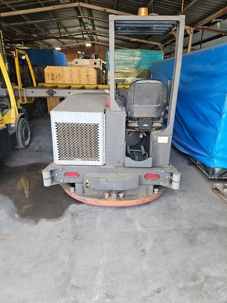 Advance 7765LP Industrial Ride-On Floor Sweeper Scrubber, 2022 – 54-Inch Scrub Path – LPG