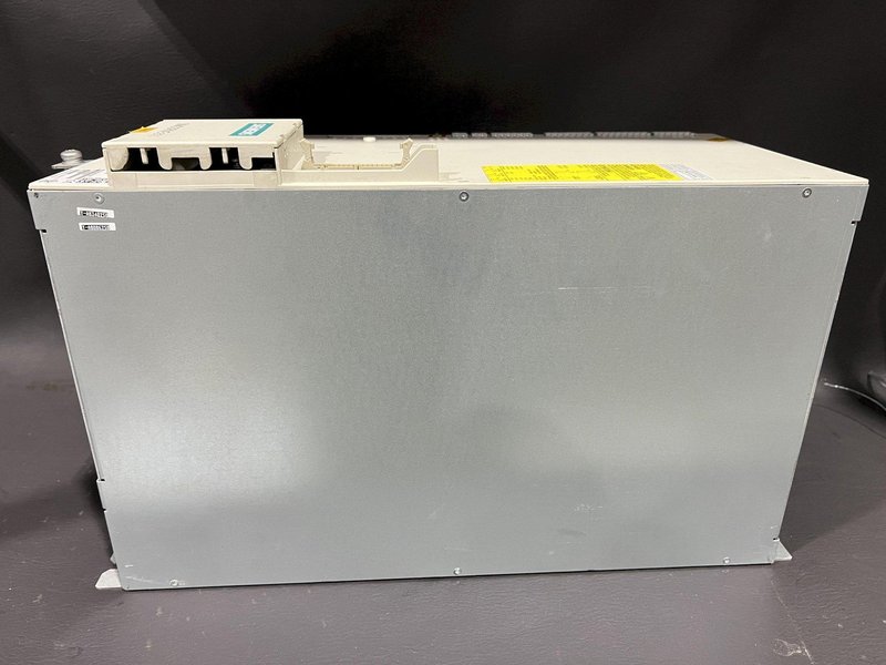 Siemens Simodrive 611 Servo Drive Unit 6SN1145-1BA02-0CA2
6SN11451BA020CA2