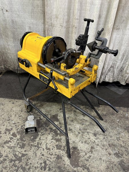 4" HANGZHOU MODEL 100E PIPE &amp; BOLT THREADER: STOCK #77948