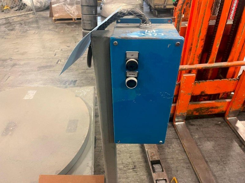 5000 LB. HYDRAULIC TURN TABLE: STOCK #77269