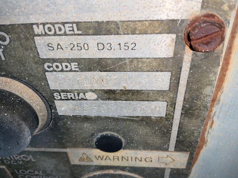 Lincoln 250 Amp Portable Welder - Sa-250 De152