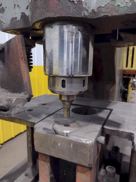 88 TON SPARTAN MODEL #IW77D HYDRAULIC IRONWORKER: STOCK #19243