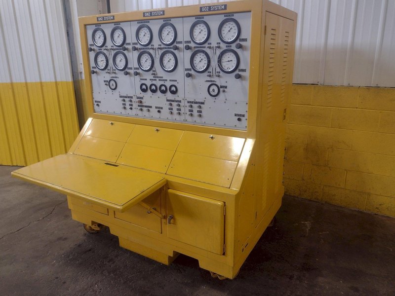 KAHN MODEL #310013 GAS REACTANT TEST CONSOLE BENCH &amp; CONTROL UNIT: STOCK #16723