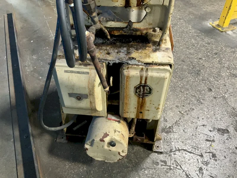 STEWART BOLLING &amp; CO. TWO 11”X6” ROLLS, 7.5 HP TWO-ROLL RUBBER AND PLASTICS LABORATORY HORIZONTAL MIXING MILL  -  5281