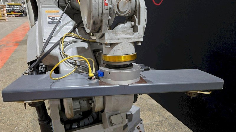 YASKAWA MOTOMAN UP130-RB00 INDUSTRIAL ROBOT ARM AND CONTROL CABINET USED