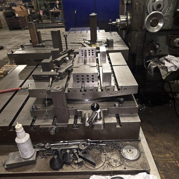 4&quot; DEVLIEG 4H–120 SPIRAMATIC JIG MILL. STOVK # 0551025