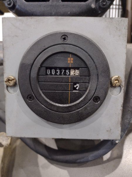 5 HP INGERSOLL RAND MODEL #PKG 2475NS 5S2 4M 175 PSIG VERTICAL TANK RECIPROCATING AIR COMPRESSOR &amp; HANKIINSON AIR DRYER: YOBRO 26151